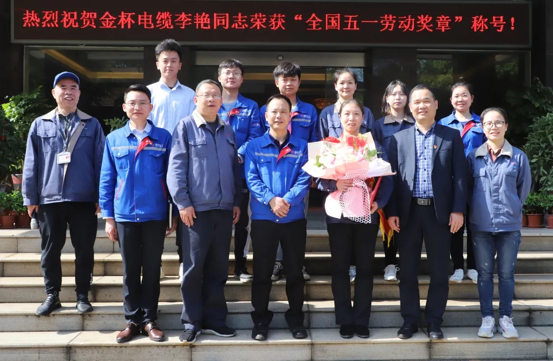 99a19379-c0bd-445f-b1b7-02b78f797ea0