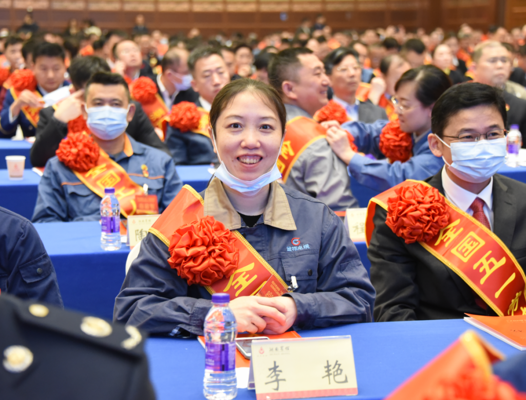 b0502a23-e255-4df1-a4cb-4926f6742f29